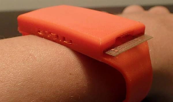 健康智能手表.jpg 健康智能手表.jpg